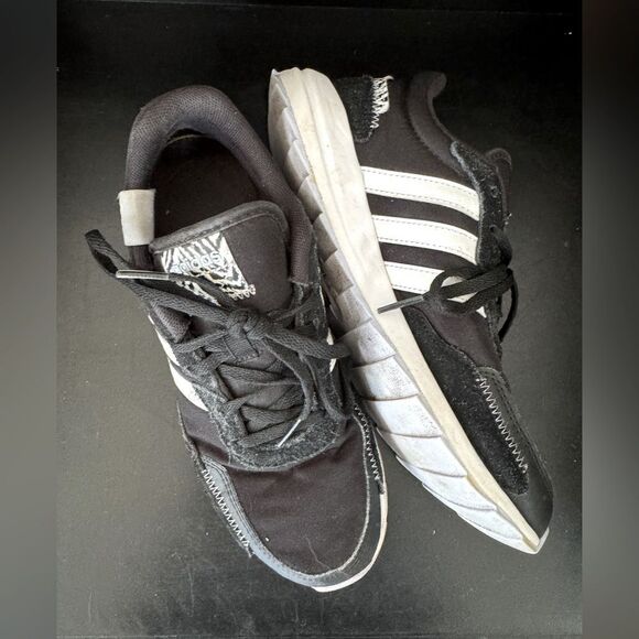 Adidas sneakers - Picture 1 of 5